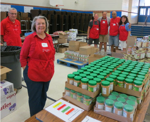 Food Pantry 0425a 002